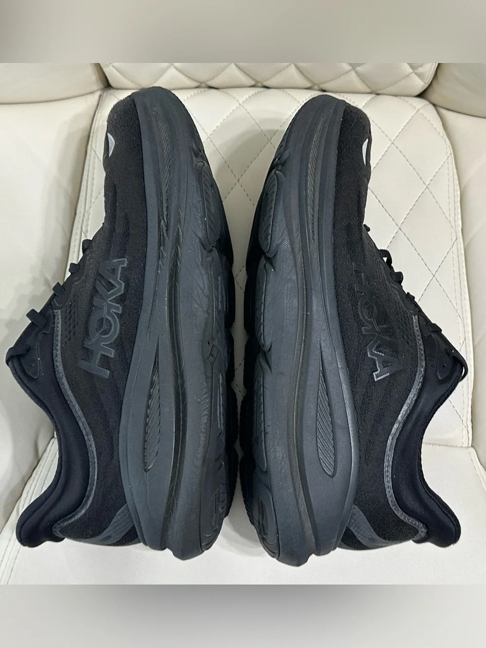 HOKA Bondi 9 running shoes triple black size 12 4E extra wide